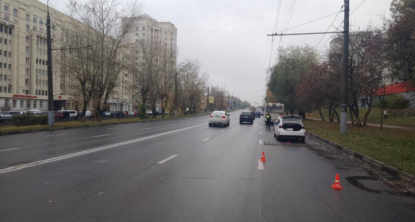 Во Владимире автобус сбил пенсионерку, переходившую дорогу в неположенном месте