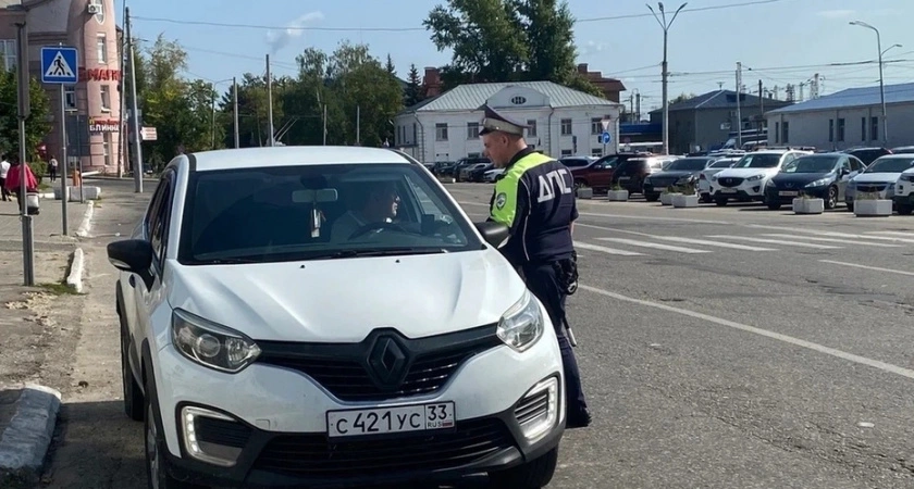 Автомобилистов предупреждают о штрафах за моргание дальним светом