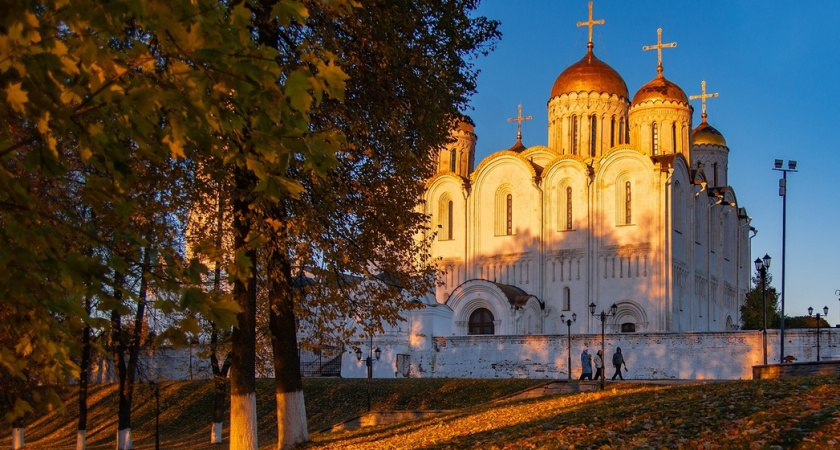 Их оберегает Бог: 4 знакам Зодиака звезды сулят алмазную полосу удачи и счастья с 17 октября