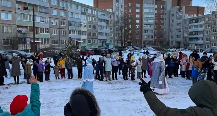 В каких дворах во Владимире уже завтра пройдут дворовые ёлки