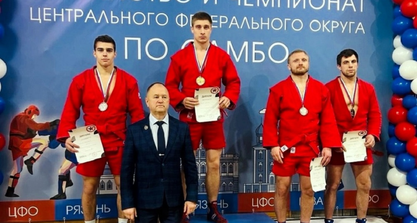 Владимирские самбисты привезли награды с чемпионата и первенства ЦФО