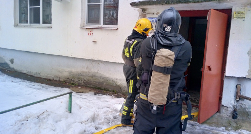 Из горящего дома во Владимире спасли человека 