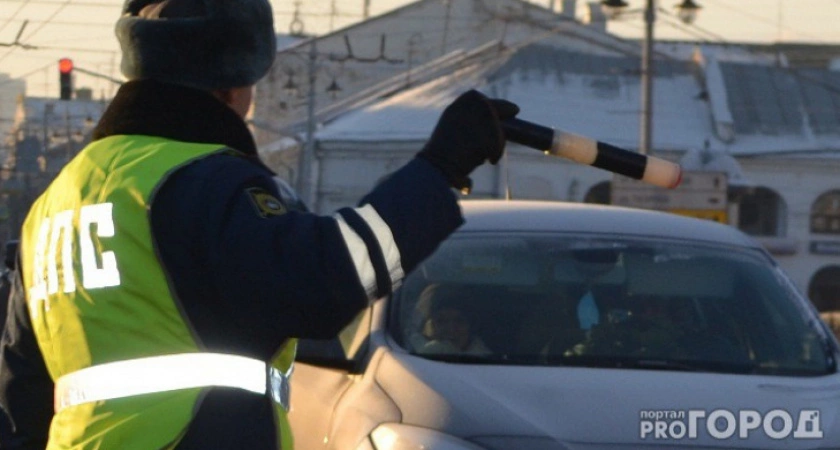 Фото к статье: Автомобилистов предупреждают о штрафе в полмиллиона рублей: уже стали наказывать