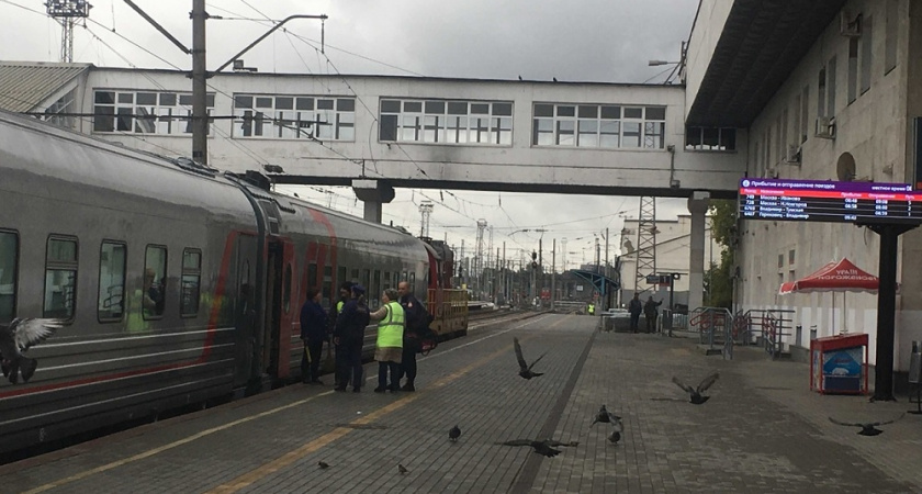 Во Владимире с поезда сняли двух пьяных дебоширов
