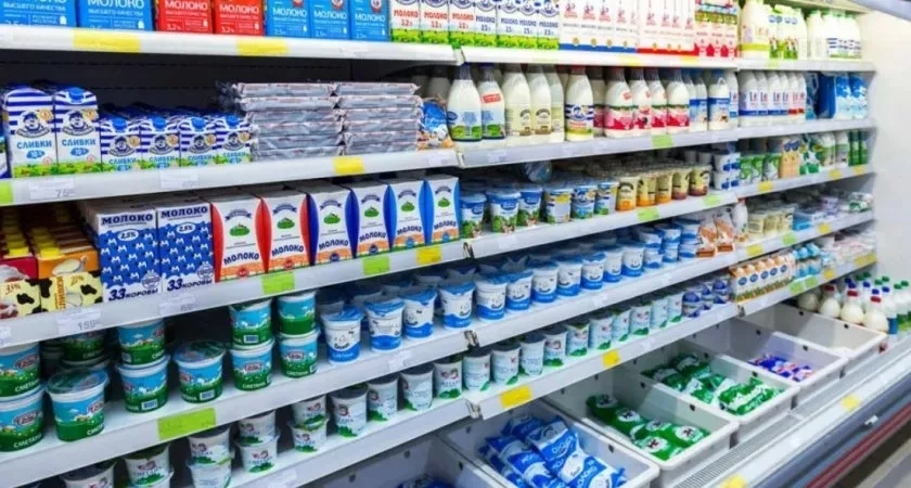 "Простая вода с побелкой": эксперты советуют не брать эти марки молока даже по акции