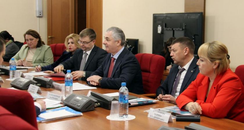 Владимирская область решает кадровый кризис в системе образования