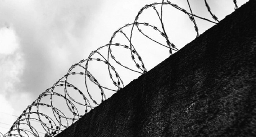 Спрятавший запрещенку в носке житель Гусь-Хрустального пойдет под суд