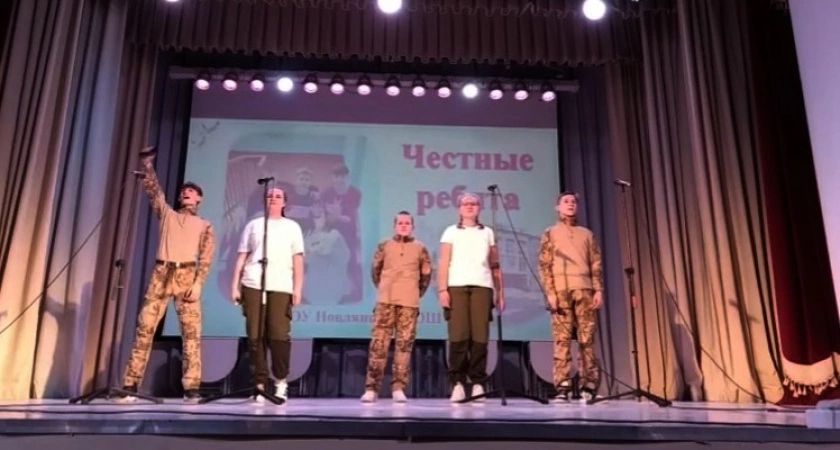 Фото к статье: В Красной Горбатке прошёл конкурс сельских школьников «Селивановские защитники-2025»