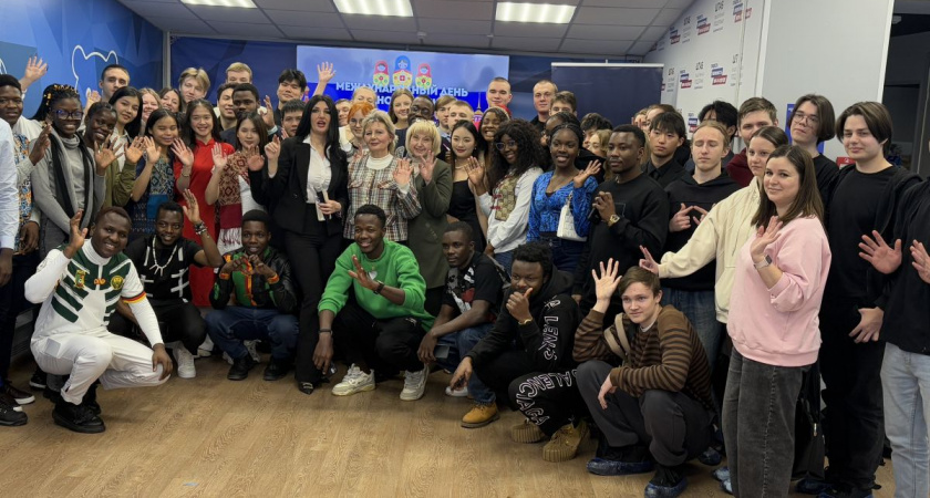 Студенты со всего мира представили во Владимире «Языковую палитру»