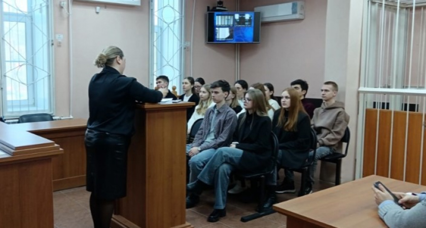 Муромские студенты приняли участие в открытом судебном заседании по рассмотрению дела о теракте в метро