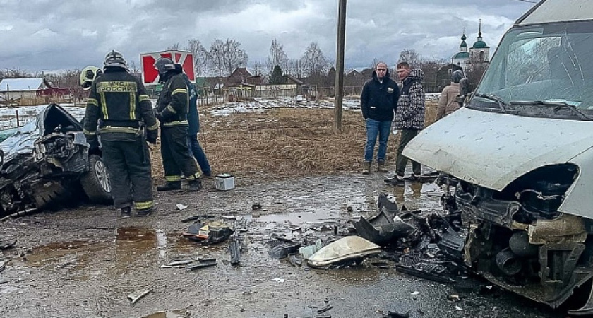 В Суздальском районе водитель легковушки погиб в ДТП 