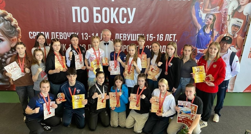 Владимирские спортсменки завоевали 19 наград первенства ЦФО по боксу
