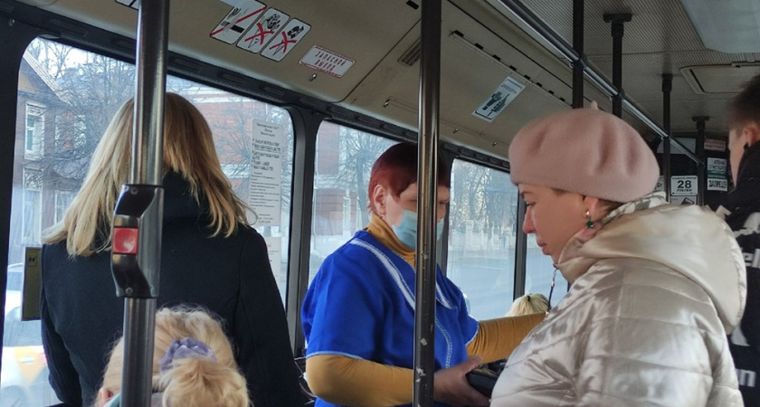 Эти 5 привычек в общественном транспорте характеризуют вас не с лучшей стороны - что говорят эксперты