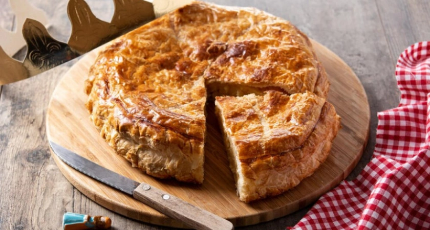 Фото к статье: Вкус, как в детстве: простой рецепт пирога, который удивит даже требовательных гурманов