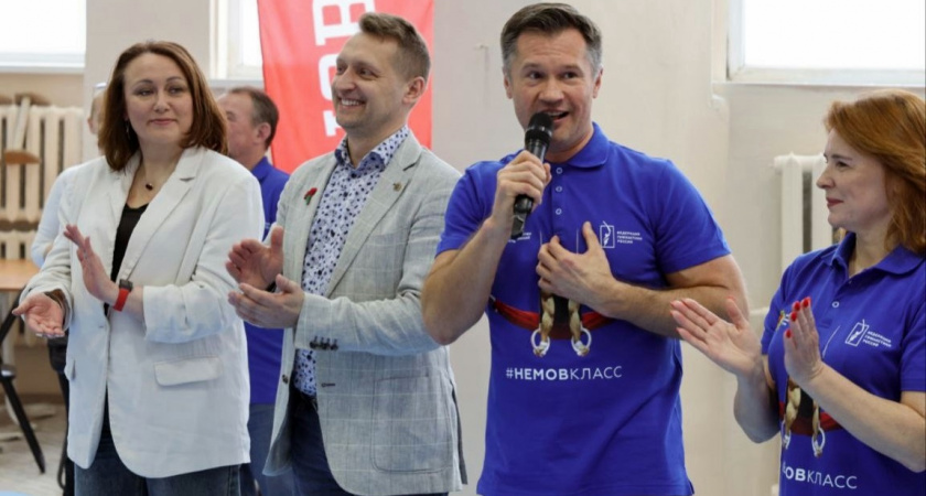 150 юных владимирских гимнастов побывали на чемпионской разминке легендарных спортсменов