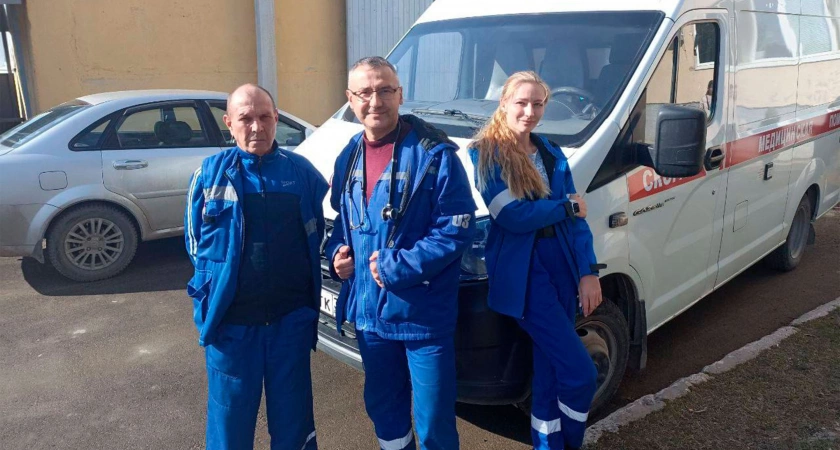 Фото к статье: В Коврове фельдшеры скорой помощи спасли жизнь пациентке с инфарктом миокарда