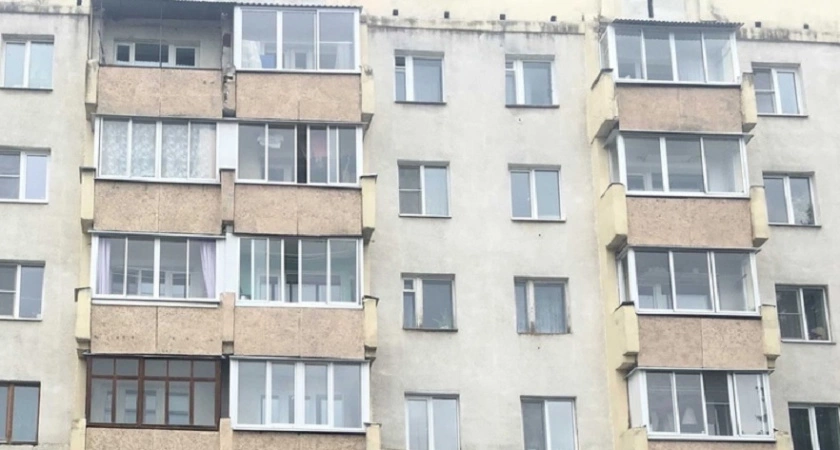 Фото к статье: Владельцев квартир с балконом могут лишить жилья - в каких случаях?
