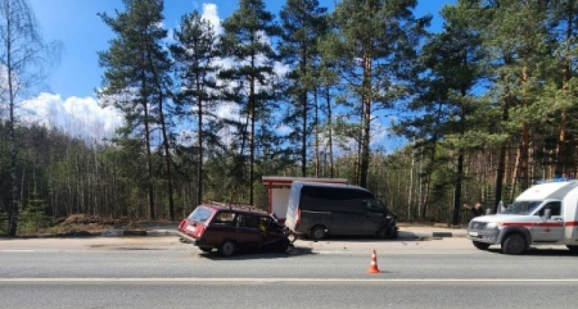 В Киржачском районе водитель и пассажир автомобиля «ВАЗ» погибли в ДТП
