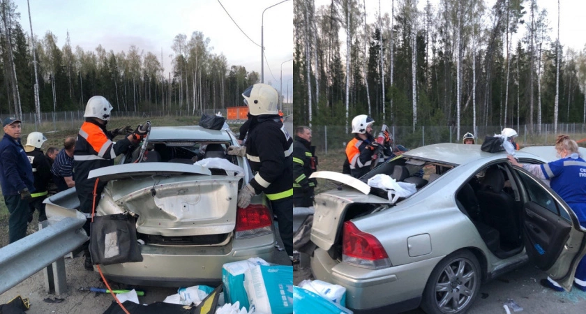 Фото к статье: Спасатели деблокировали пострадавшего в ДТП на трассе М-12 в Петушинском районе