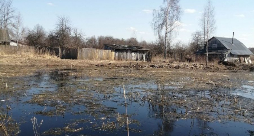 Владимирские спасатели испытывают сложности с подъездом к пожарному пруду