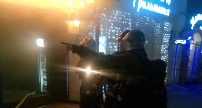 Во Владимире ночью загорелся ресторан