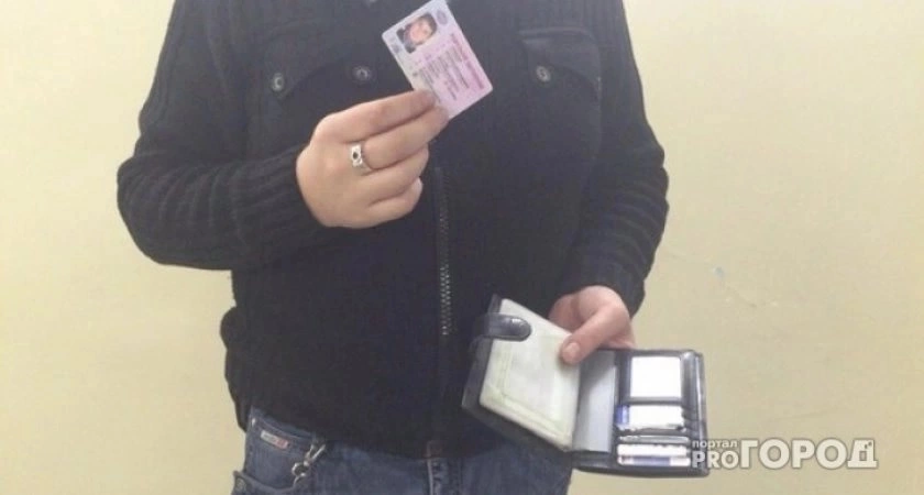 Фото к статье: Срочно проверьте права: как избежать штрафа в 15 000 рублей в 2025 году
