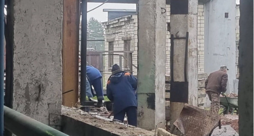 Фото к статье: В Коврове работают 38 человек над устранением последствий взрыва в котельной