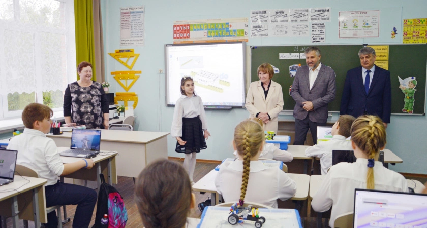 Фото к статье: Школы региона принимают участие в проекте «Центр развития семьи»