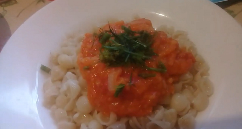 Овощная подлива за 20 минут: рецепт, который полюбит вся семья - идеально подходит ко всему