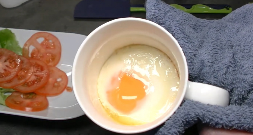 Яичница в кружке: гениальный рецепт завтрака за 2 минуты без плиты - идеально для вечно занятых