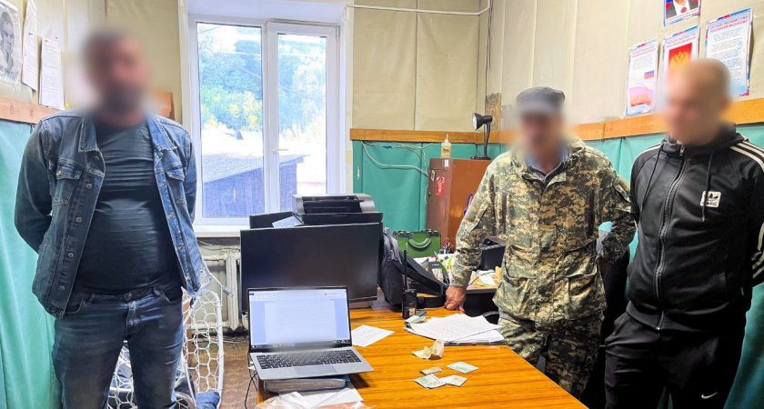 В Гороховце иностранца заключили под стражу за попытку дать взятку полицейскому