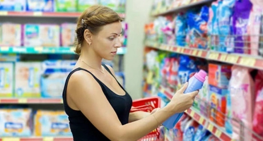 Какие порошки не портят одежду: топ-5 марок для цветных вещей - эксперты Роскачества рекомендуют