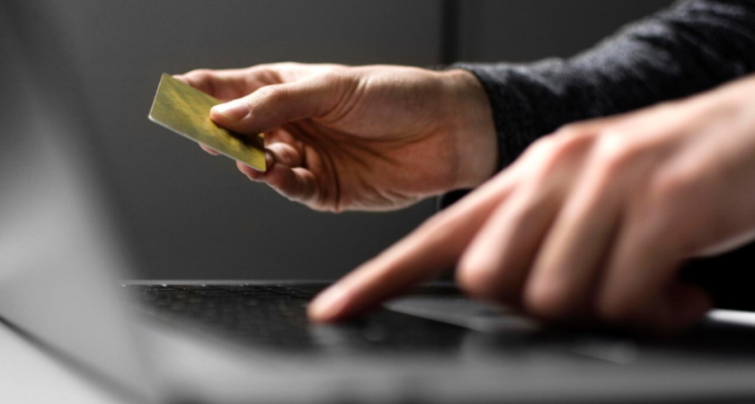 Владимирцы за одни сутки перевели аферистам почти 14 млн рублей