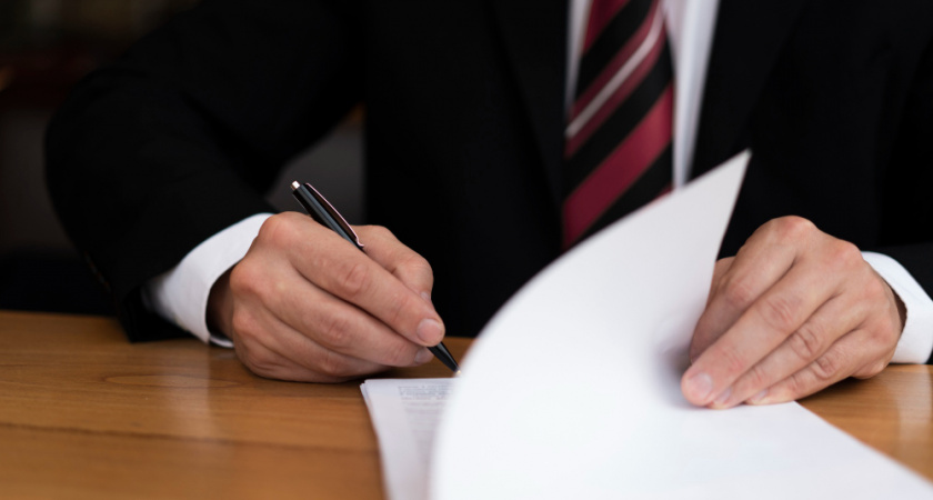 Суд изменил причину увольнения коррумпированной чиновницы во Владимирской области