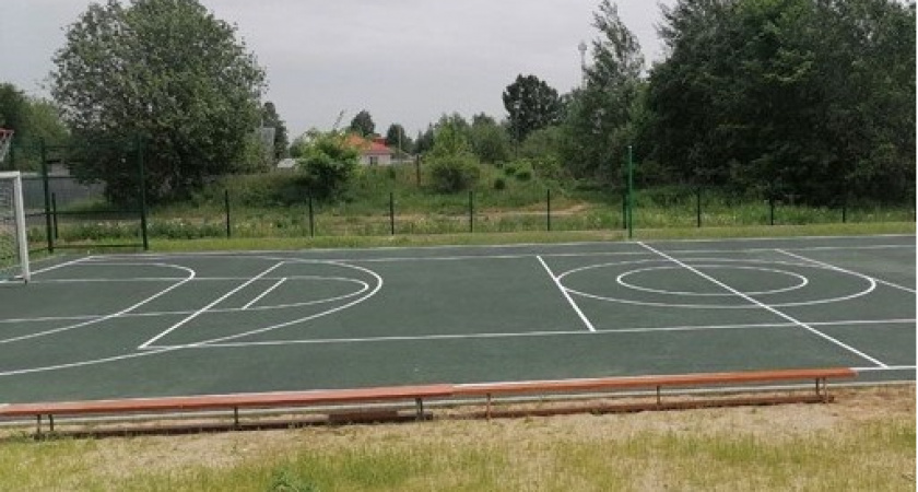 В Гаврильцевской школе отремонтировали спортплощадку