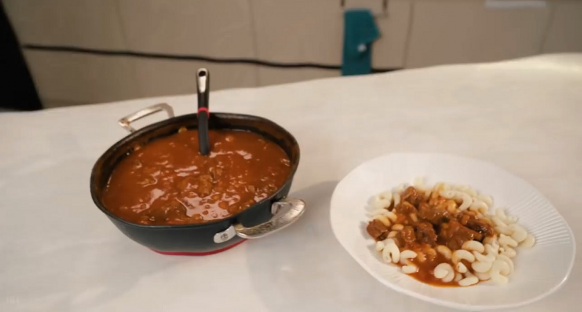 Ностальгия на тарелке: рецепт того самого гуляша из нашего детства - домочадцы будут облизывать тарелки