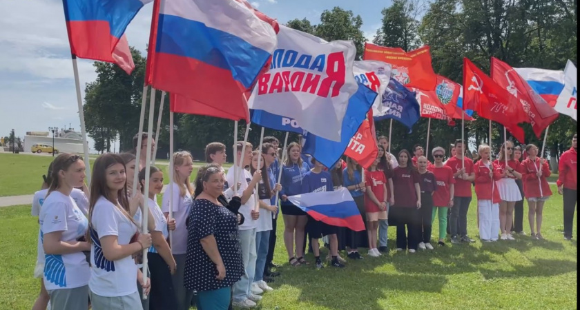 Молодежь Владимира поздравляет с Днем России 