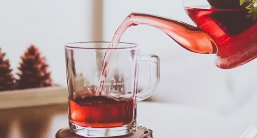 "Напиток фараонов и эликсир молодости": этот чай тормозит старение кожи и есть в каждом магазине