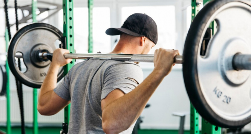 Сильная спина и здоровая осанка - начните с этого упражнения: рекомендация от фитнес-тренера 