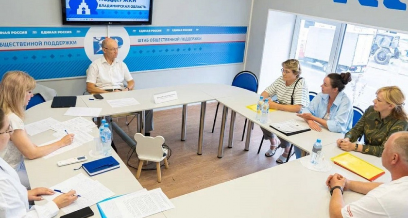 Сенатор Владимир Киселев провел прием граждан во Владимирской области