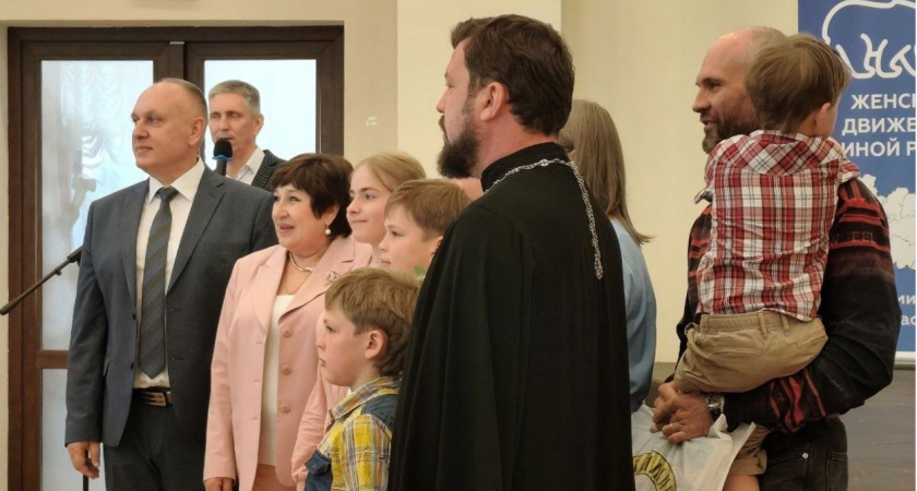 Власти Владимирской области отметили День многодетной семьи