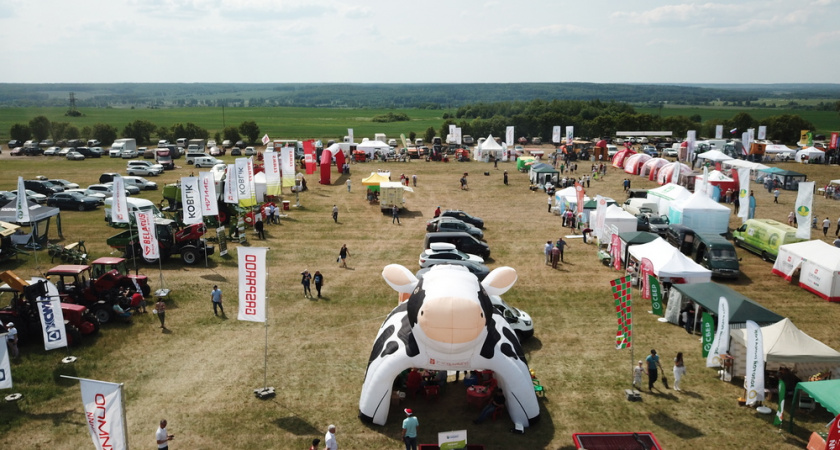 В День поля в Меленковском районе пройдет забег в резиновых сапогах