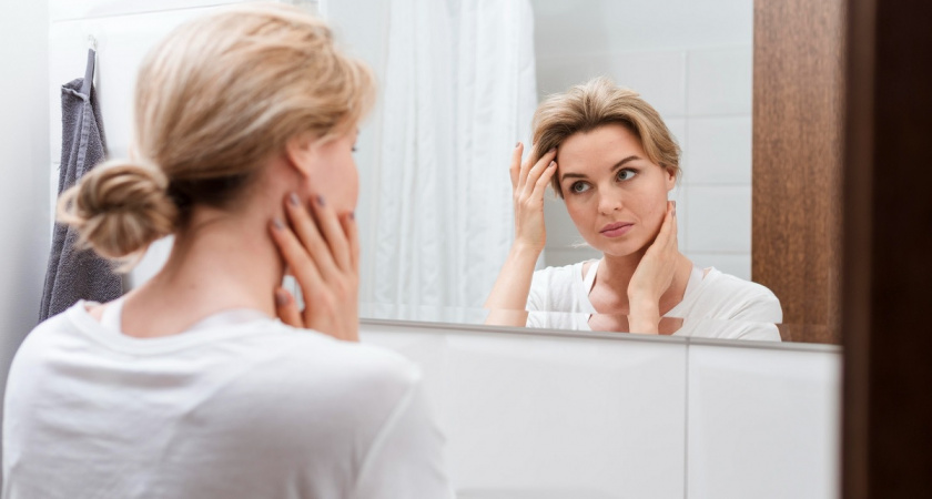 Проверено поколениями: простая фраза перед зеркалом, которая привлекает деньги и удачу