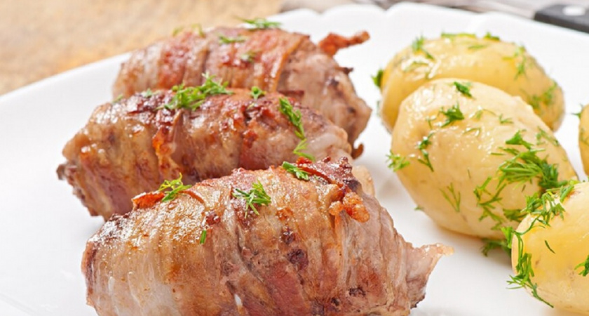 Забудьте про мясо: пикантный картофельный шашлык с беконом – новый хит сезона