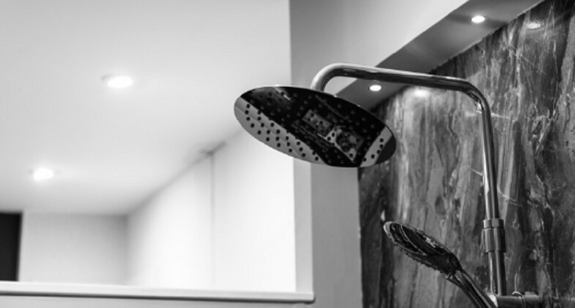 Душевой трап вместо кабины - стильно, удобно, безопасно: 5 причин сделать апгрейд