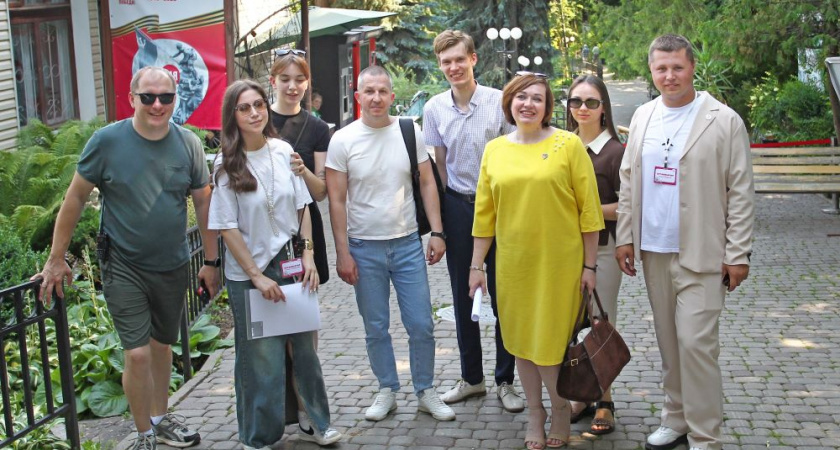 Семейный праздник собрал сотни владимирцев в Патриаршем саду