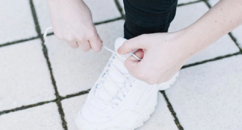 Забыла о неприятном запахе: просто насыпаю это в обувь на ночь – и весь день чувствую себя уверенно