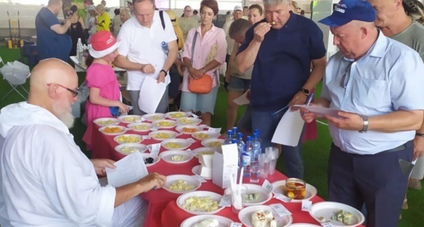 На «Сырном льве» в Алескандровском районе выступили 16 сыроварен с более 30 образцами