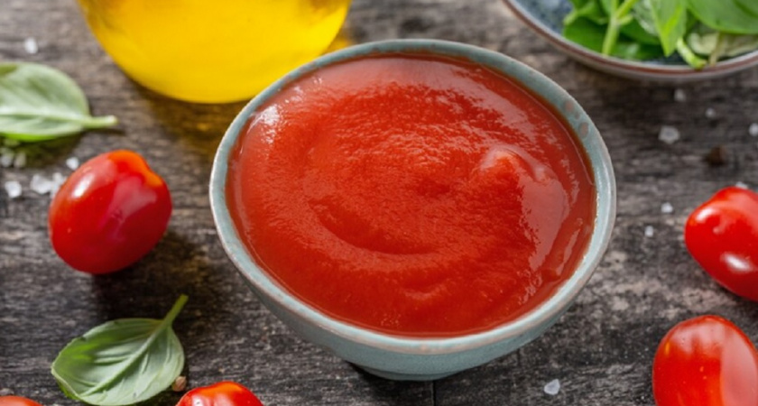 Забудьте про уваривание: 3 способа мгновенно загустить соус от профессионала - идеально для любого блюда