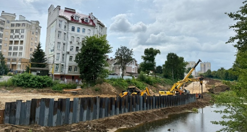 Во Владимире обновляют ливневую канализацию на Пушкарской улице